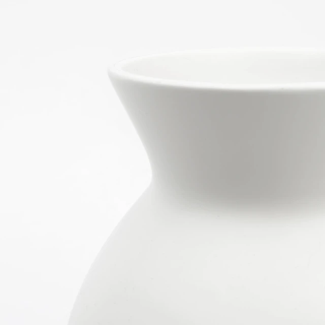 Alt view image 6 of 6 - Mainstays 2-Pack Ceramic Tabletop Vase, White, 8in