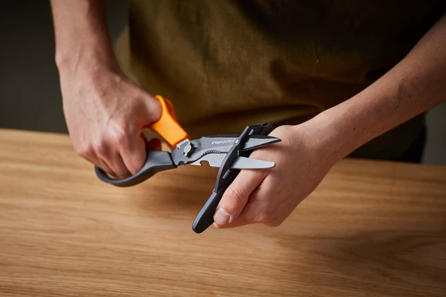 Alt view image 4 of 6 - Fiskars Multipurpose Straight Blade Garden Shears, Black and Orange