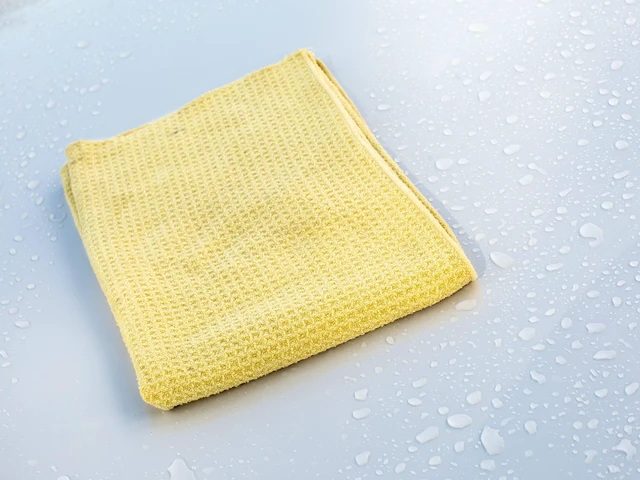 Alt view image 4 of 5 - Meguiar's X2000 Water Magnet Microfiber Drying Towel, 22 x 30 Inches, Automotive Care