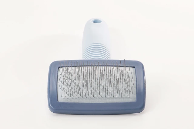 Alt view image 2 of 6 - Vibrant Life Cat Small Slicker Brush