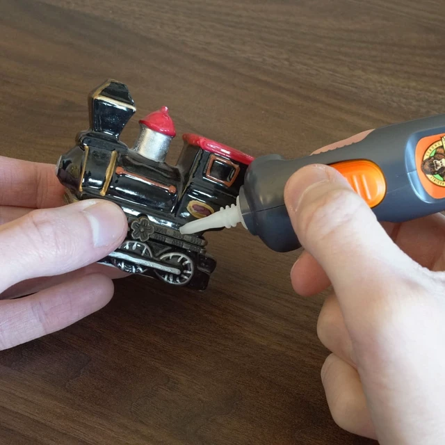 Alt view image 3 of 5 - Gorilla Clear Super Glue 5.5g Pen, 1 Count