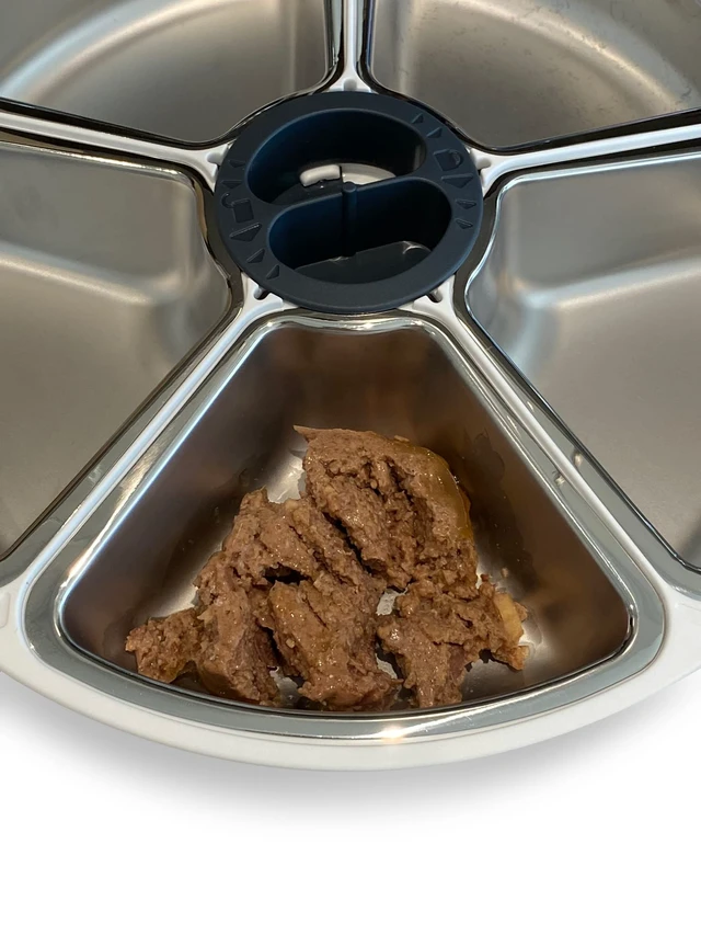 Alt view image 3 of 7 - Replacement Bowl with Stainless Steel Inserts for 5-Meal Feeder | High Quality, Durable, Suitable for Wet and Dry Food, Easy to Clean, Each Bowl is 6.7cm x 27.5cm x 27.5cm, No Sharp Corners
