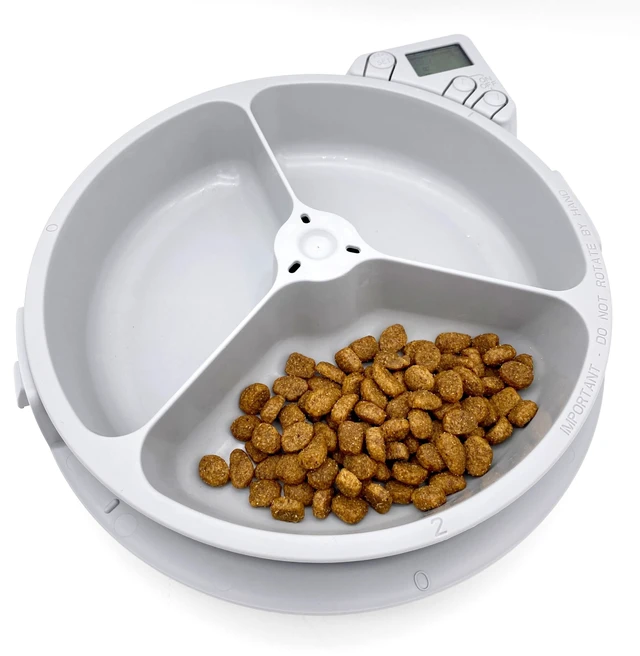 Alt view image 5 of 7 - C300 Automatic Digital Pet Feeder for Dogs and Cats BPA and BHT Free with Ice Pack