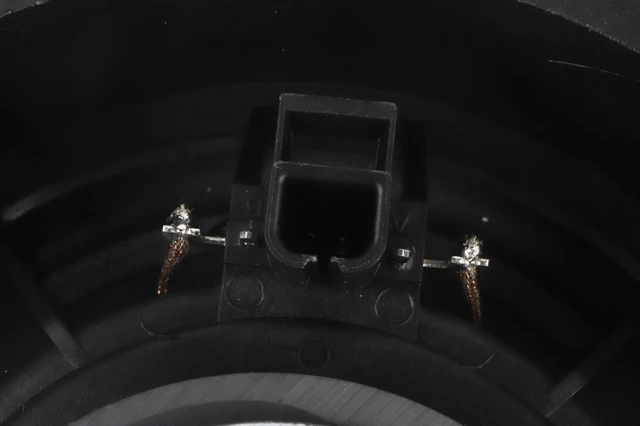 Alt view image 2 of 3 - GM Genuine Parts 15201406 Rear Side Door Speaker