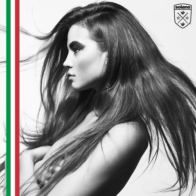 Alt view image 4 of 7 - Solano Vero Ceramic Ionic Hair Dryer Anti-Frizz + Smoothness + Shine | Lightweight ergonomic design, Made in Italy, adds shine, cuts drying time