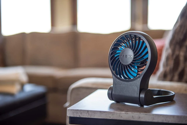 Alt view image 4 of 7 - Treva 3.5 02COOL Mini USB Portable Desk Fan (2 PACK), Black/Blue, 2 Units