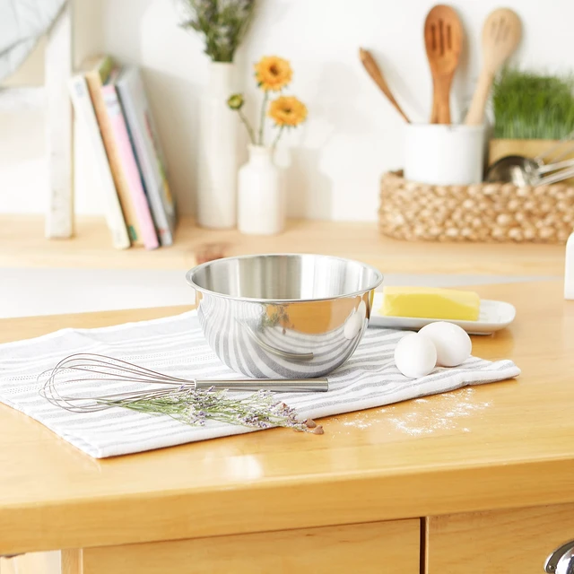 Alt view image 2 of 6 - Endurance Stainless Steel Mixing Bowls, 2 Quart