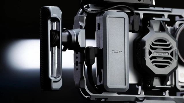 Alt view image 5 of 7 - Tilta Universal Khronos Smartphone Case USB-C Hub