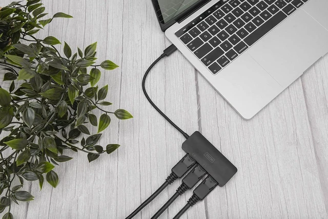 Alt view image 7 of 7 - DIGITUS 3-Port USB-C Graphics Adapter - USB-C to 3X Display Port - 4k60Hz - Multi Stream Transport (MST) - Video Hub - Black