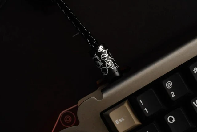 Alt view image 4 of 7 - Angry miao Split Dual 8K Gaming Cable AM Edition 1.6m(4.6ft), High-Speed Dual Connection, Low Latency, Compatible with USB Type-C Devices, Durable Mesh Phantom Black