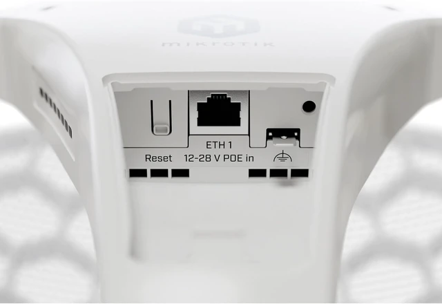 Alt view image 3 of 3 - MikroTik LHG Series LHG XL 5 AXWireless Bridge (LHG-5AXD-XL)