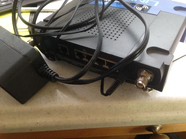 Main image of Linksys BEFW11S4-RM 4-Port Wireless-B Broadband Router
