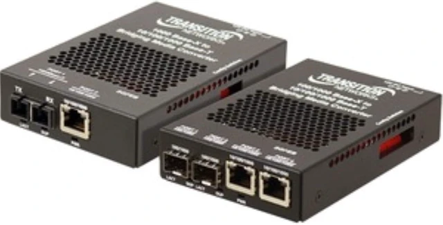 Main image of Transition Networks SGFEB1019-130 Transceiver/Media Converter