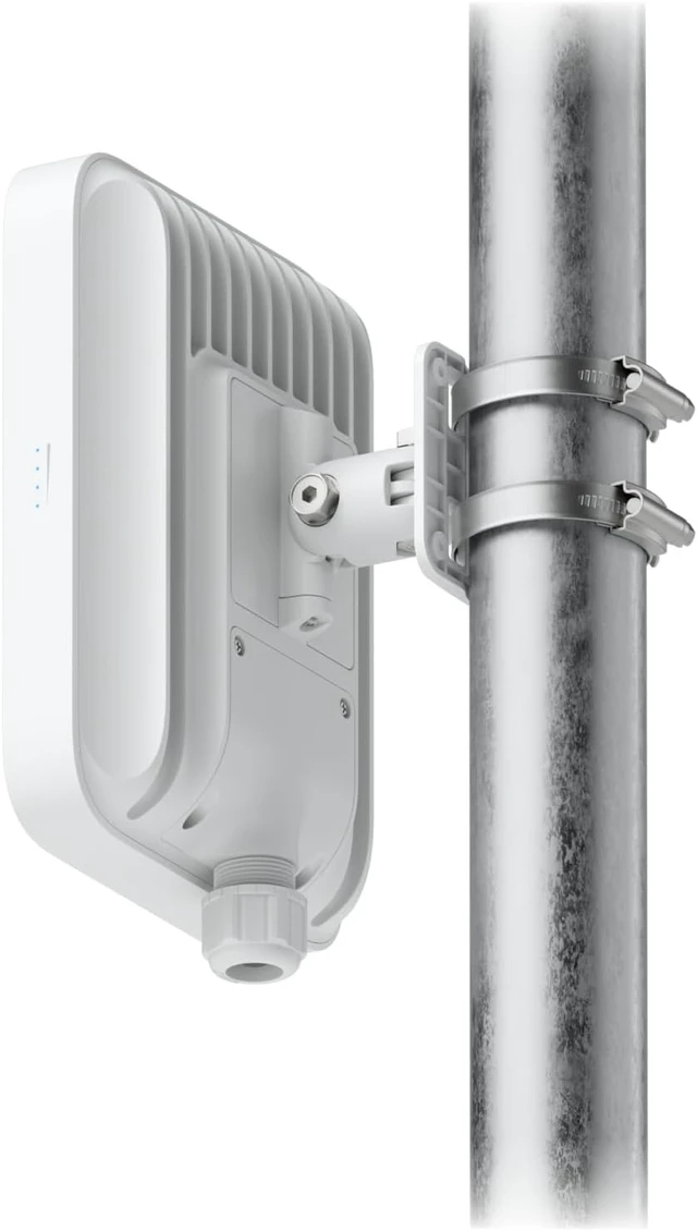 Alt view image 2 of 4 - Ubiquiti UniFi 5G Max Outdoor(U5G-Max-Outdoor)