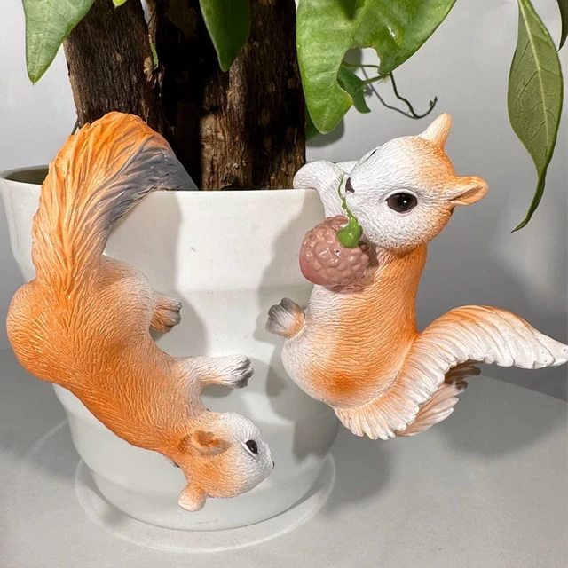 Alt view image 2 of 4 - 2pcs Creative Squirrel Hanging Planter Outdoor Garden Animal Fence Decor Durable Resin Flower Pot Decoration for Yard & Balcony