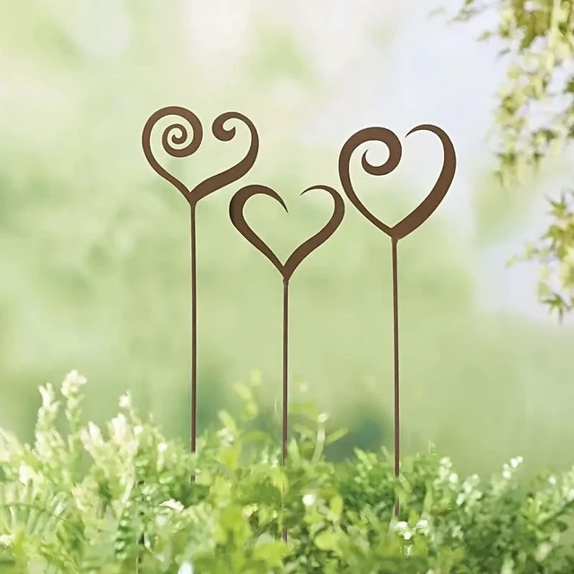 Alt view image 2 of 4 - 3pcs Rustic Iron Heart-Shaped Metal Flower Pot Decorative Stakes - Freestanding Outdoor Garden Decor for Balcony, Courtyard, Gra