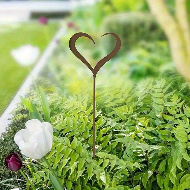 Alt view image 3 of 4 - 3pcs Rustic Iron Heart-Shaped Metal Flower Pot Decorative Stakes - Freestanding Outdoor Garden Decor for Balcony, Courtyard, Gra