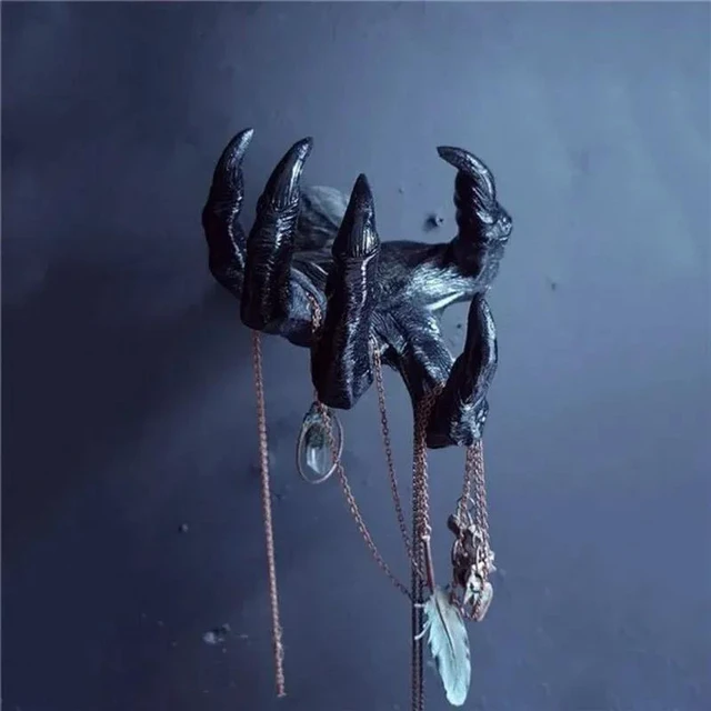 Main image of Gothic Witch's Hand Statues - Creative Resin Ornament, Aesthetic Wall Keys Hanging Rack, Bag Hangers, Wall Art Sculptures