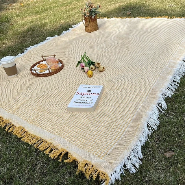 Alt view image 4 of 5 - 1pc Ins style Picnic Blanket, Beach Blanket, Soft & Foldable Outdoor Mat - Essential for Spring and Summer Camping, Parties