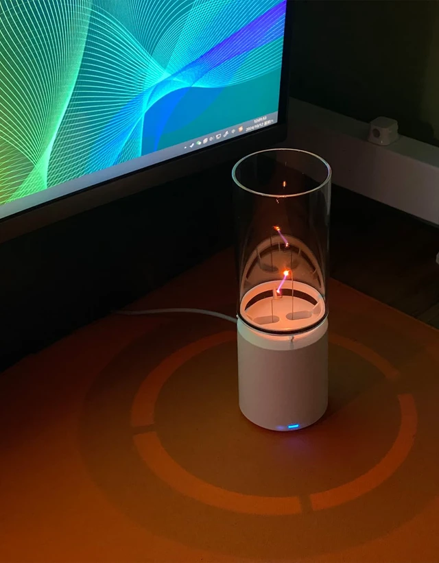 Alt view image 4 of 7 - WARDENCLYFFE® SingLine 60 Plasma Speaker - High-Fidelity Desktop Audio for PC Gaming - Visual Electric Flame & Personal Ambience Light - Unique Tech Gift (Model:SingLine 60 White)