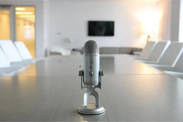 Alt view image 4 of 7 - Blue Yeti THX-Certified USB Condenser Microphone