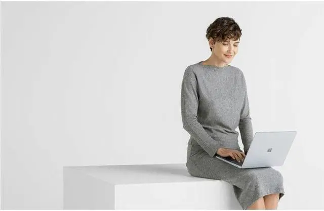 Alt view image 4 of 8 - Microsoft Surface Laptop 6 15" Touchscreen Notebook - Intel Core i5 - 16 GB - 512 GB SSD - Platinum - Intel Chip - 2496 x 1664 - Windows 11 - Intel Arc Graphics - PixelSense - English, French Key
