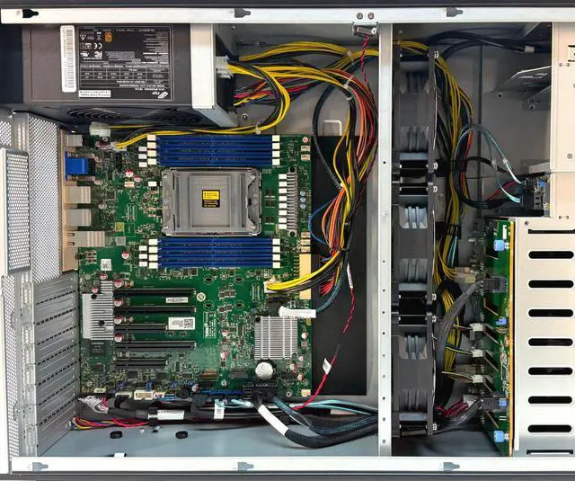 Alt view image 3 of 3 - Tyan Thunder HX FT65TB5642 B5642F65TV8E2H-2T-N 8x LFF and 2x NVMe u.2, Xeon Silver 4310 2.10GHz 12-Core CPU, 128GB 2933MHz Memory, 8x Trays, 2x 8TB NVMe, 2x 10GbE BaseT RJ45