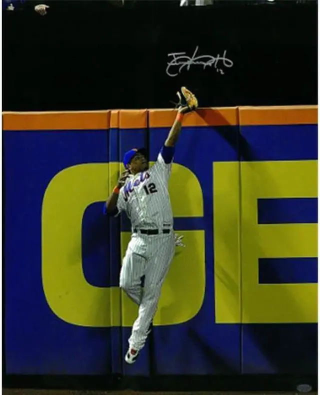 Main image of Juan Lagares signed New York Mets 16x20 Photo #12 (catch at wall vertical)