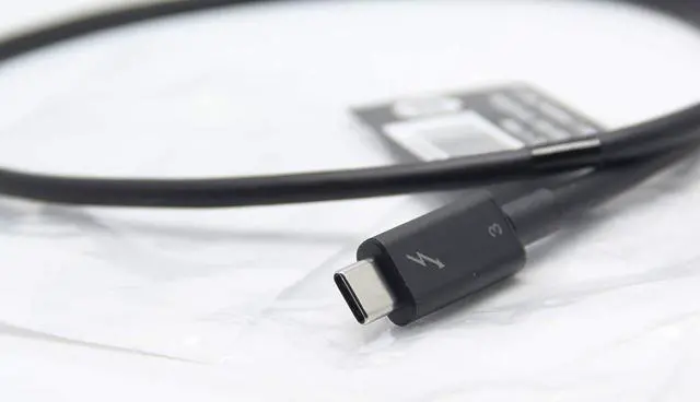 Alt view image 3 of 4 - Thunderbolt 3 Cable: Custom End (AC+USB Type-C to USB Type-C) for HP Part Number: 843011-001