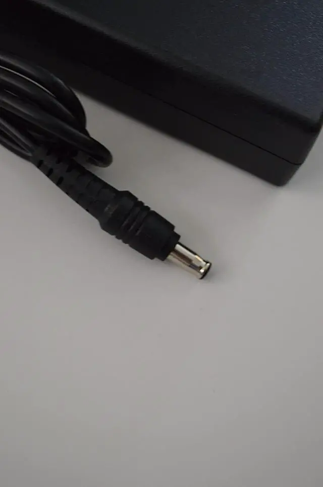 Alt view image 4 of 4 - usmart New Ac Power Adapter Laptop Charger 19V 3.16A 60W for Samsung Laptop Power Supply Cord