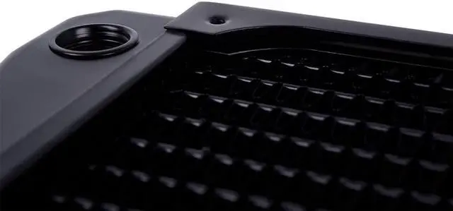 Alt view image 12 of 15 - Alphacool NexXxos XT45 Full Copper X-Flow Radiator 120, 120mm x 1, Single Fan, Black