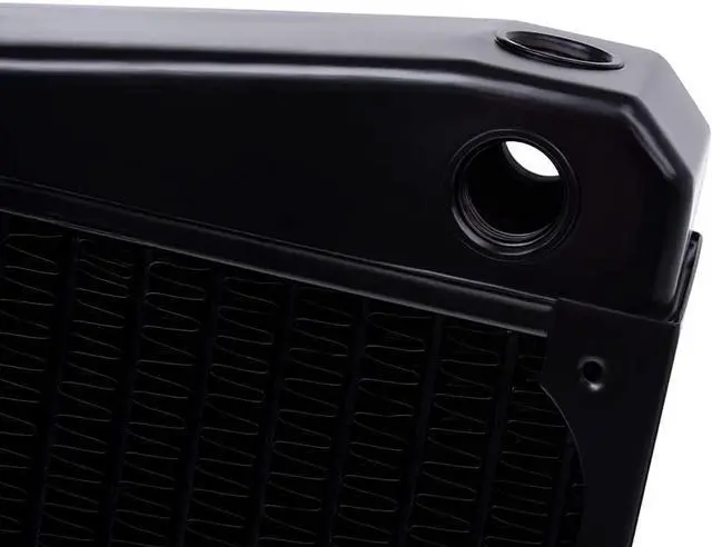 Alt view image 12 of 19 - Alphacool NexXxos XT45 Full Copper X-Flow Radiator 140, 140mm x 1, Single Fan, Black
