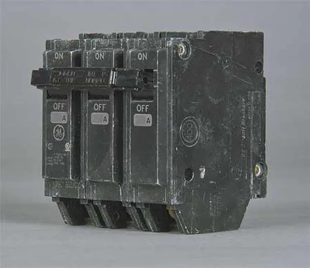 Alt view image 4 of 4 - GE Industrial - THQL32070 - 70A - 3 Pole - 120/240V - 10kAIC - Q-Line Series Circuit Breaker