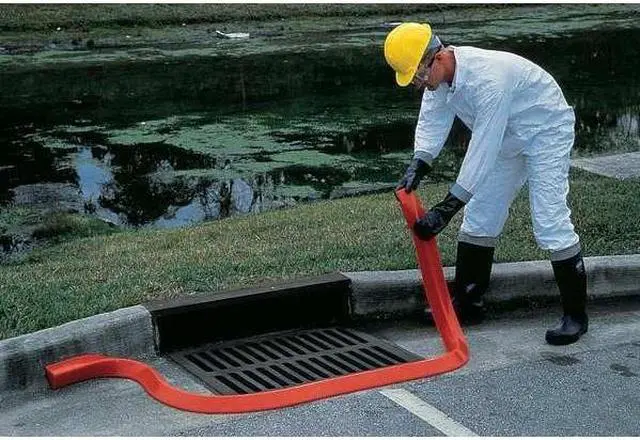 Alt view image 4 of 4 - ULTRATECH 2101 Spill Berm Connector