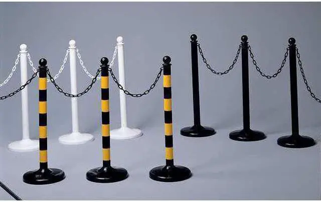 Alt view image 3 of 5 - MR. CHAIN 50003-300 2" (#8, 51 mm.) x 300 ft. Black Plastic Chain