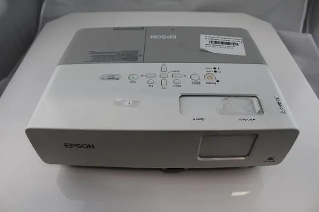 Alt view image 2 of 5 - Epson PowerLite 83+ Business Projector (XGA Resolution 1024x768) (V11H303020)