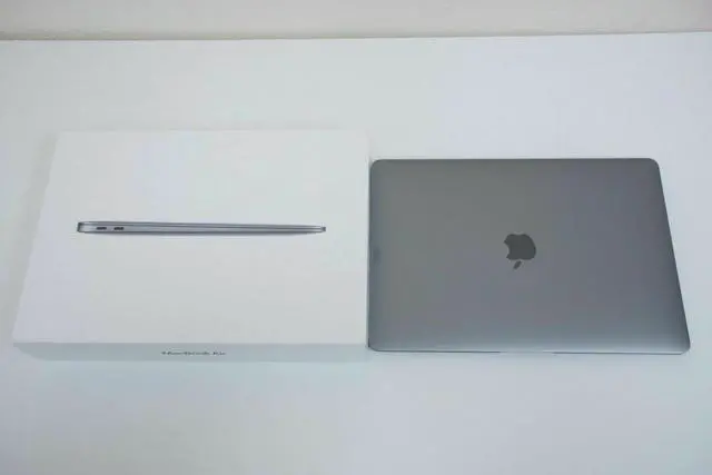 Alt view image 2 of 9 - Apple Macbook Air 13.3" Intel Core i3 8GB 256GB Space Gray MWTJ2LL/A A2179