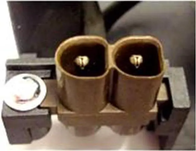 Alt view image 3 of 3 - Panasonic PT-LB60U  OEM Replacement Projector Lamp . Includes New Philips UHM 220W Bulb and Housing