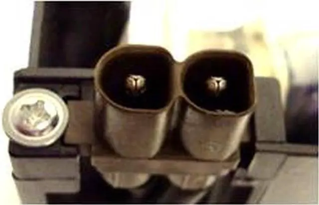 Alt view image 3 of 3 - Panasonic PT-FX400E  Branded OEM Replacement Projector Lamp . Includes New Philips UHM 200W Bulb and Housing