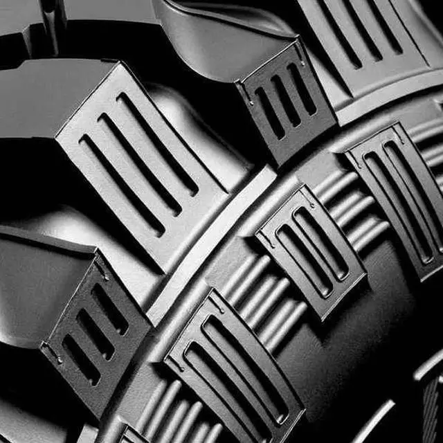 Alt view image 6 of 16 - 33x12.50R20LT Yokohama Geolandar M/T MT G003 114Q E/10 Ply BSW Tire