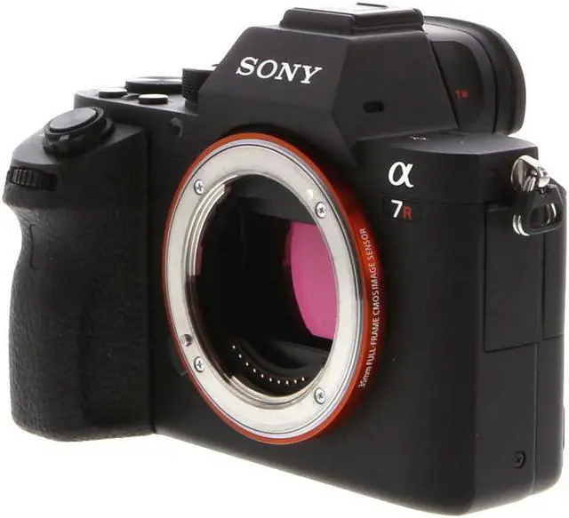 Alt view image 4 of 4 - Sony Alpha a7R II Mirrorless Digital Camera (International Model) + Sony FE 24-240mm f/3.5-6.3 OSS Lens + 72mm 3 Piece F