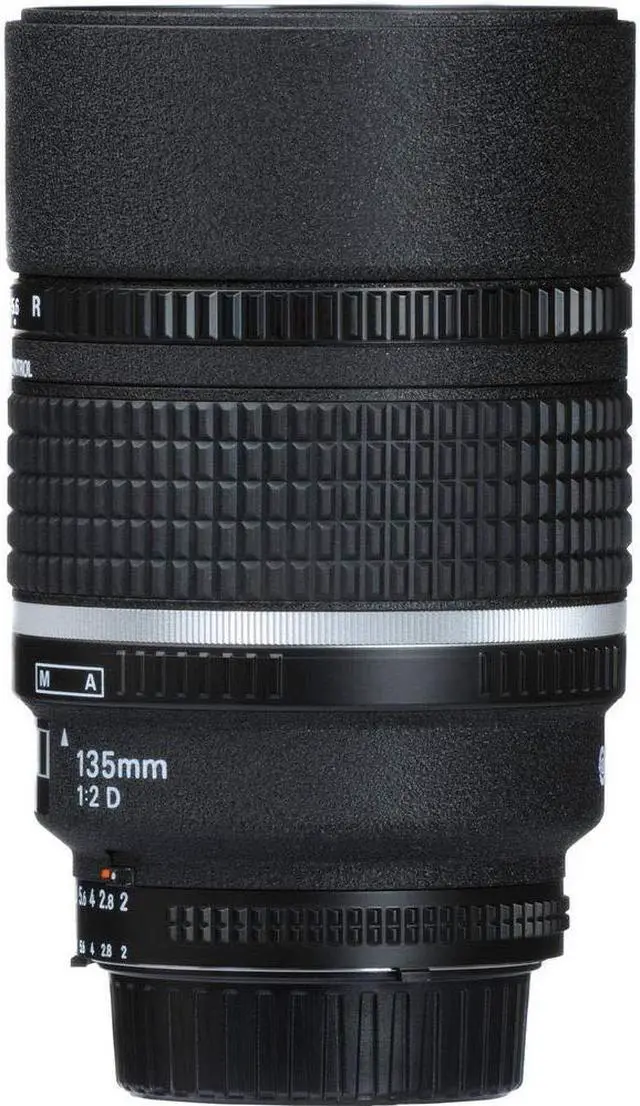 Alt view image 2 of 4 - Nikon AF DC-NIKKOR 135mm f/2D Lens for Nikon F Mount + Accessories (International Model with 2 Year Warranty)