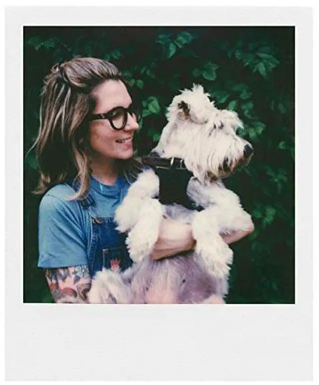 Alt view image 8 of 8 - Polaroid Originals Standard Color Film for i-Type Cameras (5-Pack)