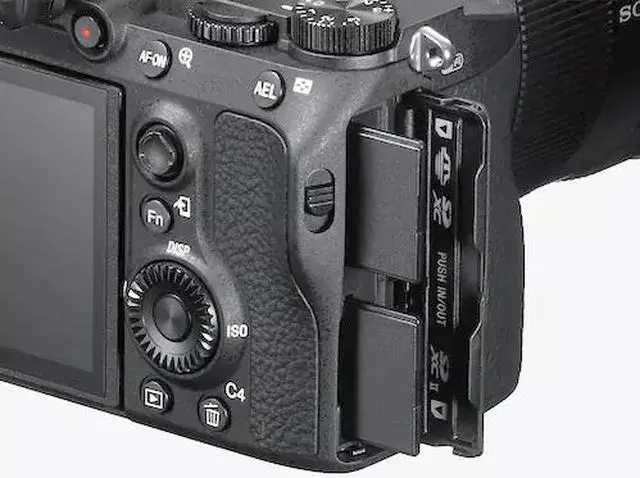 Alt view image 20 of 20 - Sony a7 III Full-Frame Mirrorless Interchangeable-Lens Camera Optical with 3-Inch LCD, Black (ILCE7M3/B)