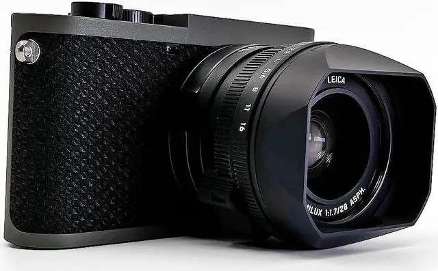 Alt view image 4 of 4 - Leica Q2 Reporter Edition Digital Camera