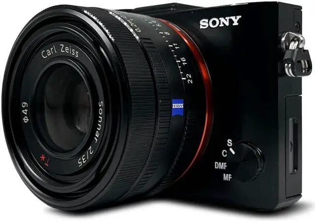 Alt view image 4 of 4 - Sony Cyber-shot DSC-RX1 RII Digital Still Camera