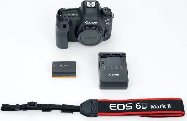 Alt view image 4 of 4 - Canon EOS 6D Mark II 20.0 MP Digital Camera - Black (Body Only)