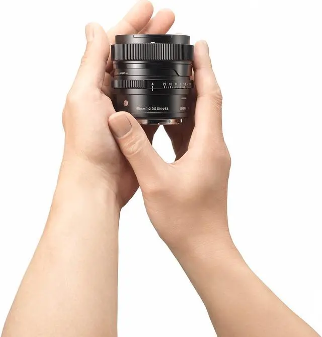 Alt view image 3 of 11 - Sigma 50mm F2.0 DG DN for L-Mount