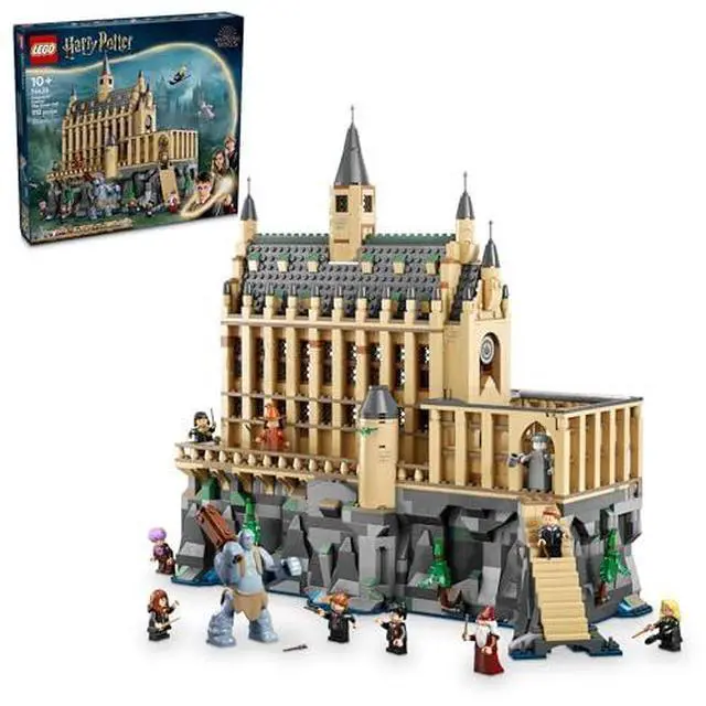 Main image of LEGO Harry Potter Hogwarts Castle: The Great Hall, Castle Toy Playset with 11 Minifigures, Harry Potter Collectible, Magical Gift for Boys, Girls or Any Fan, Harry Potter Toy for 10 Year Olds, 76435