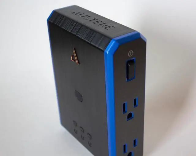 Alt view image 3 of 7 - Austere 5S-PS4-US1 4-Outlet Power with Omniport USB (2022)